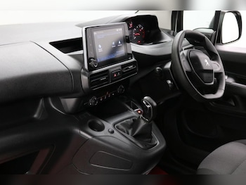 Used Peugeot Partner 2020 for sale - 75901920: Photo