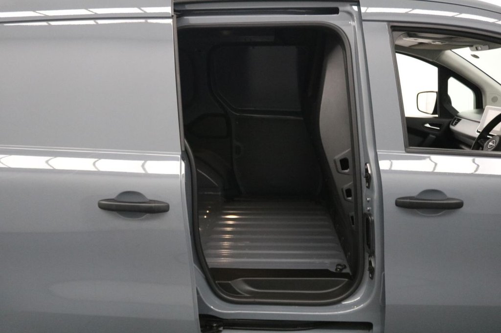 Used Nissan Other 2023 for sale - 77256160: Photo 14