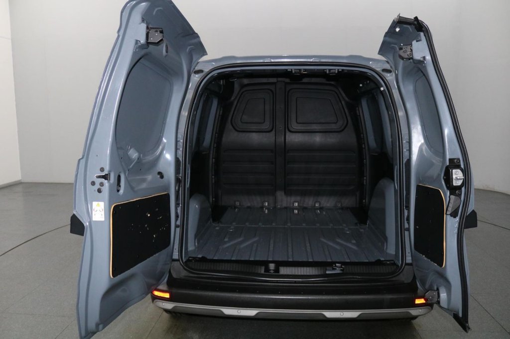 Used Nissan Other 2023 for sale - 77256160: Photo 15