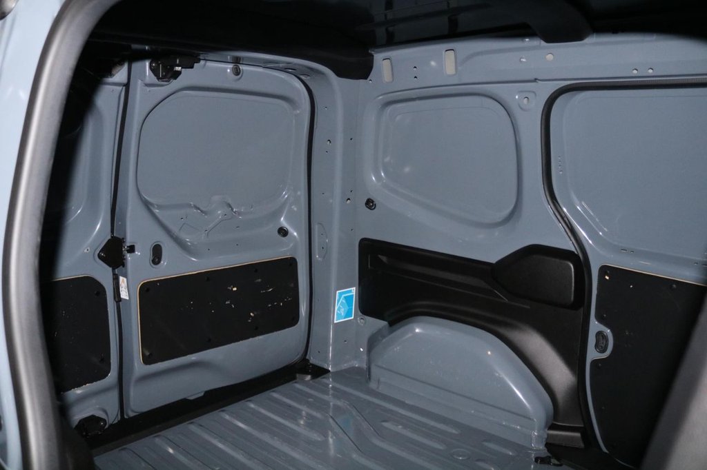 Used Nissan Other 2023 for sale - 77256160: Photo 19