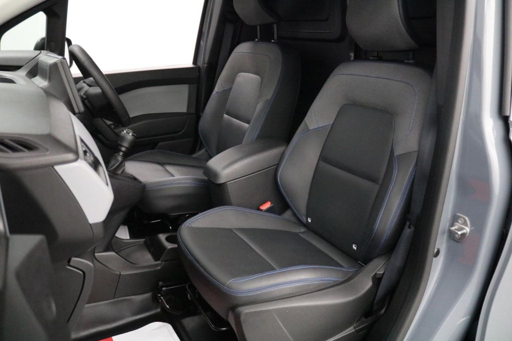 Used Nissan Other 2023 for sale - 77256160: Photo 22