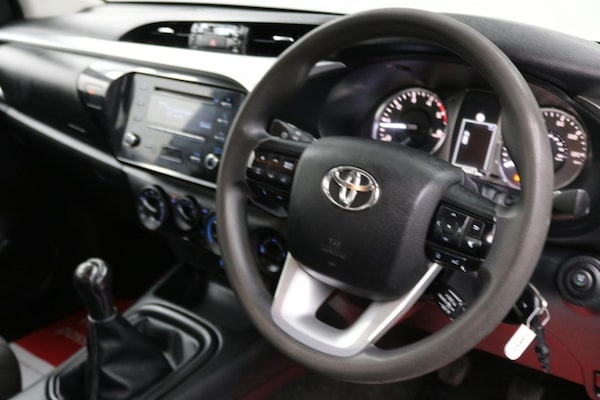 Used Toyota Hilux 2022 for sale - 76323119: Photo 28