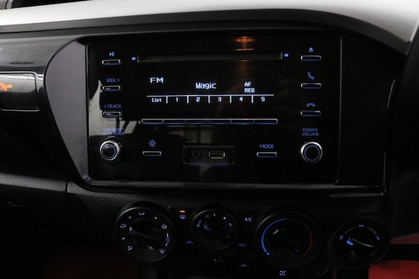 Used Toyota Hilux 2022 for sale - 76323119: Photo 34