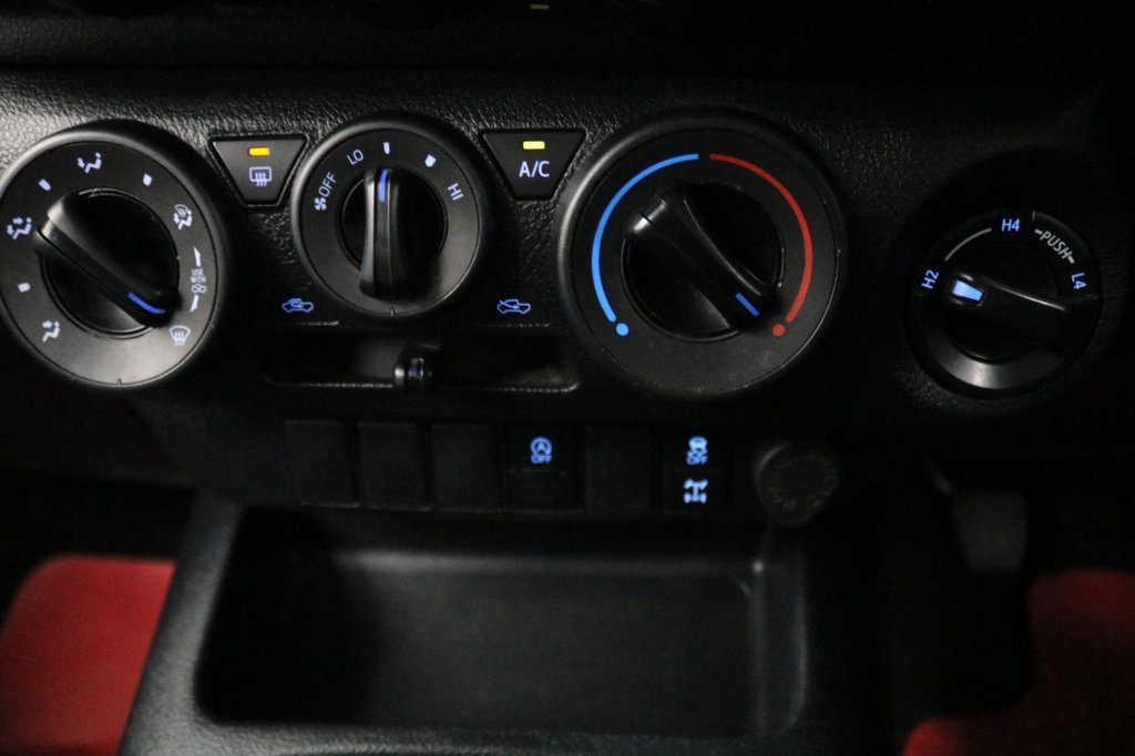 Used Toyota Hilux 2022 for sale - 76323119: Photo 38