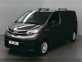 Toyota ProAce feature image
