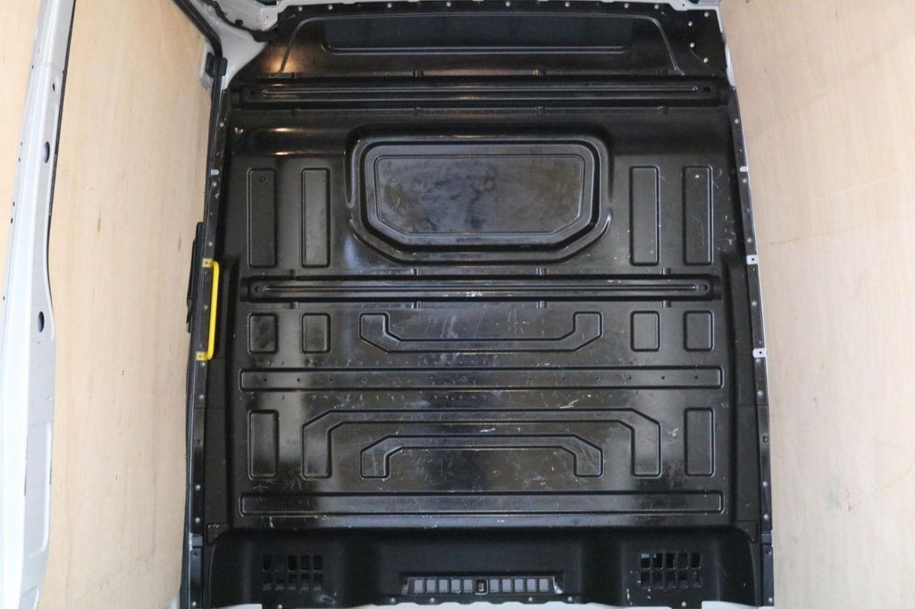 Used Volkswagen Crafter 2025 for sale - 77952313: Photo 18