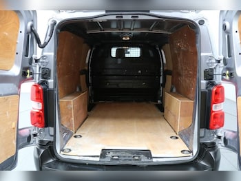 Used Toyota ProAce 2022 for sale - 77920016: Photo