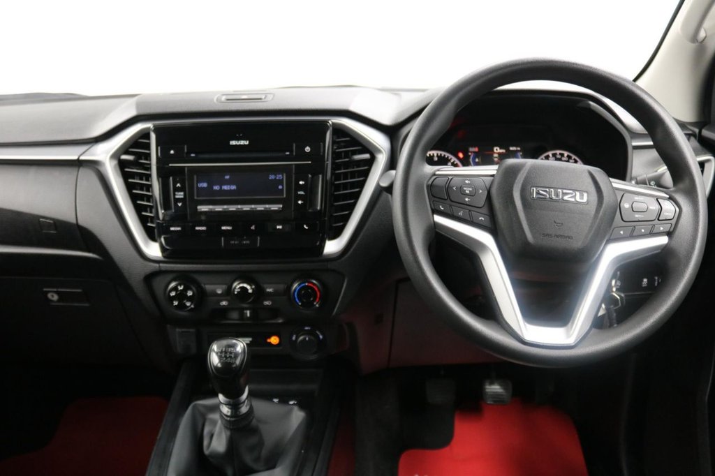 Used Isuzu D-Max 2023 for sale - 76631683: Photo 2