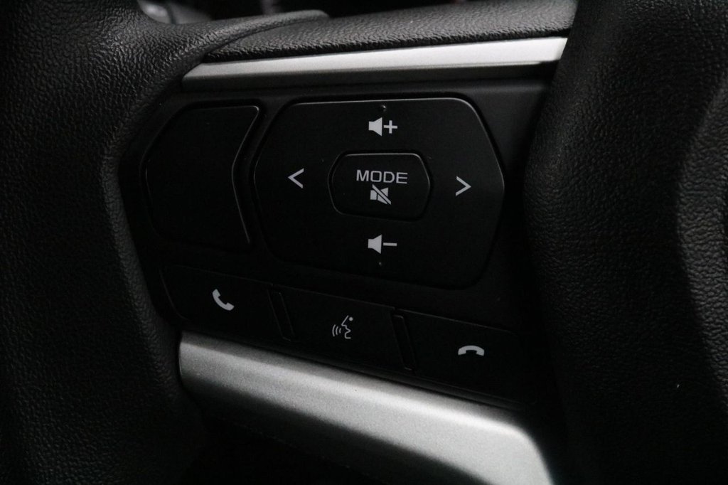 Used Isuzu D-Max 2023 for sale - 76631683: Photo 35