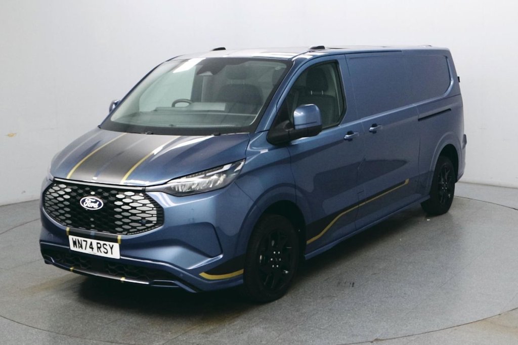 Used Ford Transit Custom 2024 for sale - 76582059: Photo 1