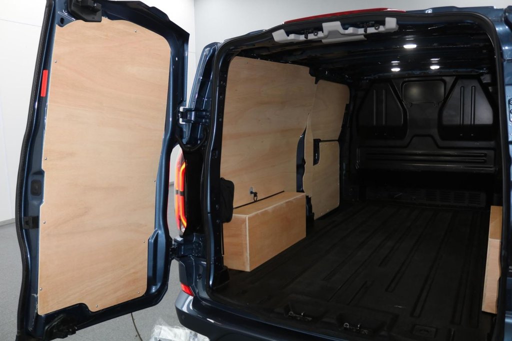 Used Ford Transit Custom 2024 for sale - 76582059: Photo 17