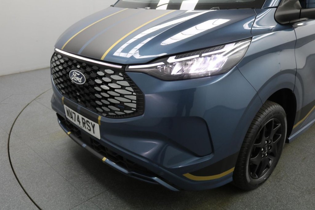 Used Ford Transit Custom 2024 for sale - 76582059: Photo 2