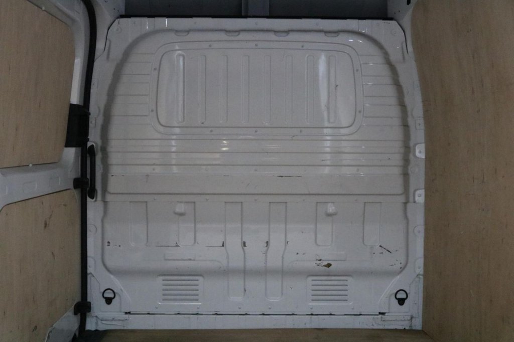 Used Maxus Deliver 9 2022 for sale - 77820584: Photo 16