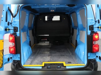 Used Vauxhall Vivaro 2022 for sale - 77826654: Photo