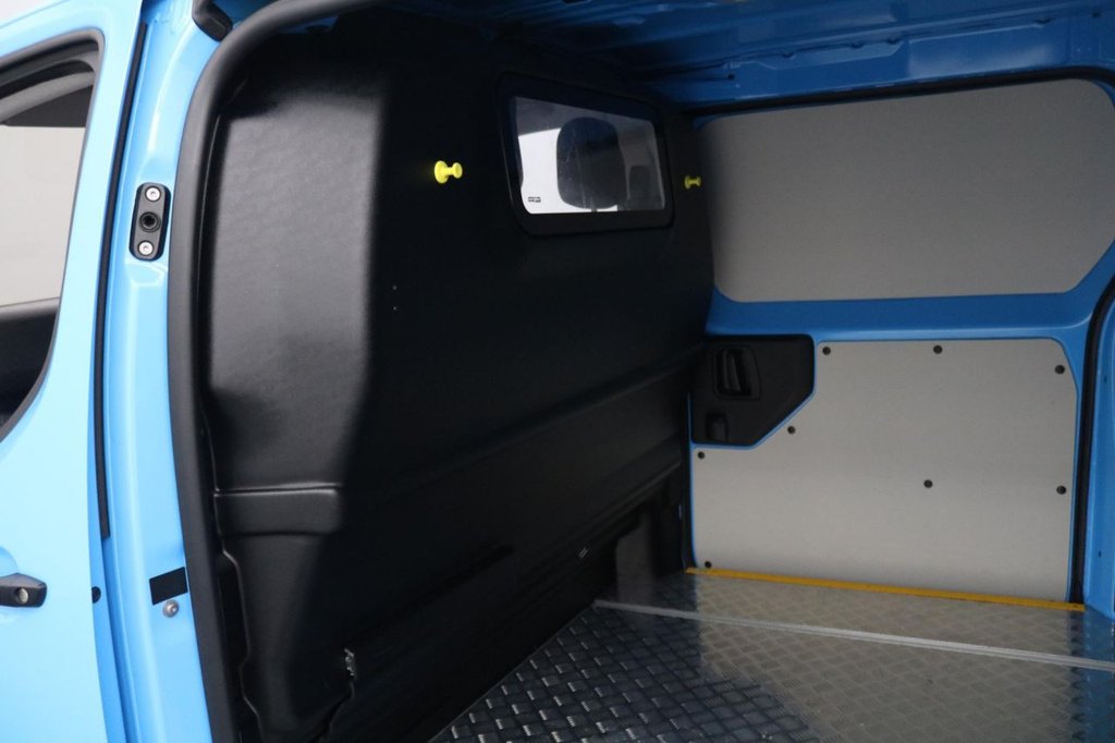 Used Vauxhall Vivaro 2022 for sale - 77692613: Photo 18