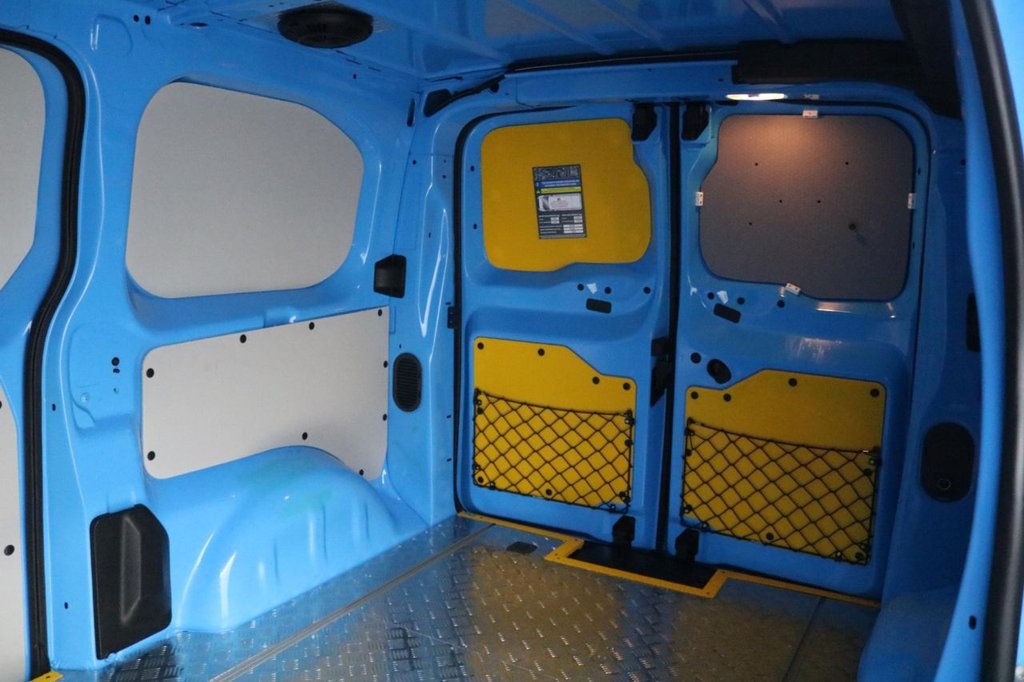 Used Vauxhall Vivaro 2022 for sale - 77692613: Photo 21