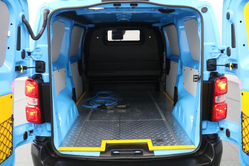 Used Vauxhall Vivaro 2022 for sale - 77692613: Photo 5