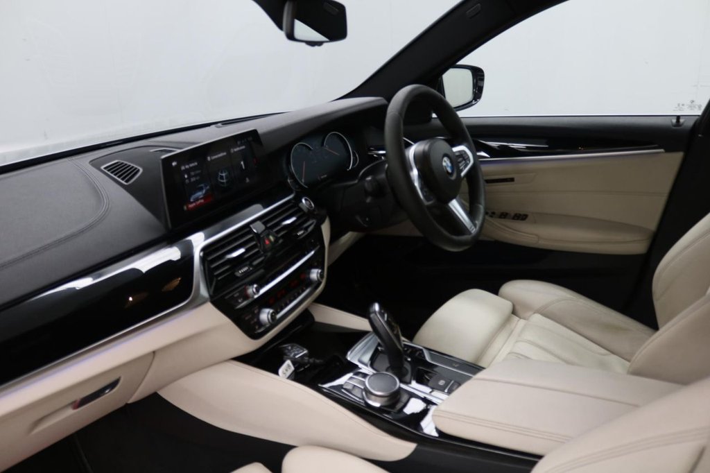 Used BMW 5 Series 2017 for sale - 76372466: Photo 17