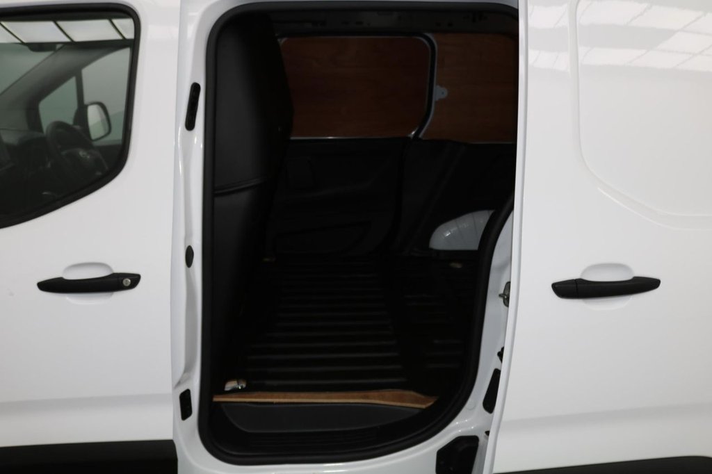 Used Toyota ProAce 2022 for sale - 76509794: Photo 11