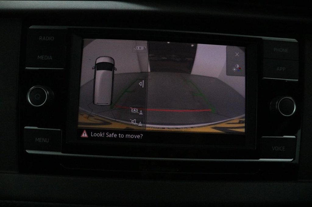 Used Volkswagen Transporter 2024 for sale - 76977500: Photo 42