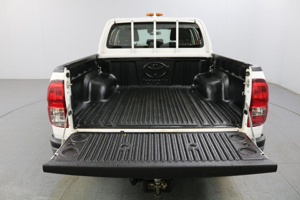 Used Toyota Hilux 2022 for sale - 76552032: Photo 3