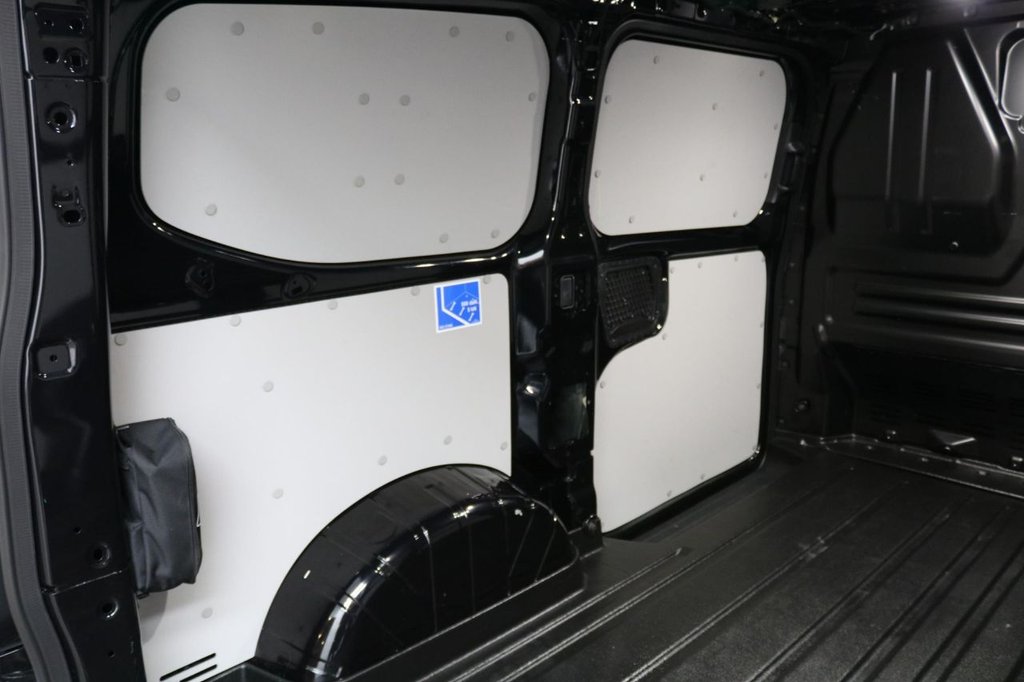Used Ford Transit Custom 2024 for sale - 76190845: Photo 17