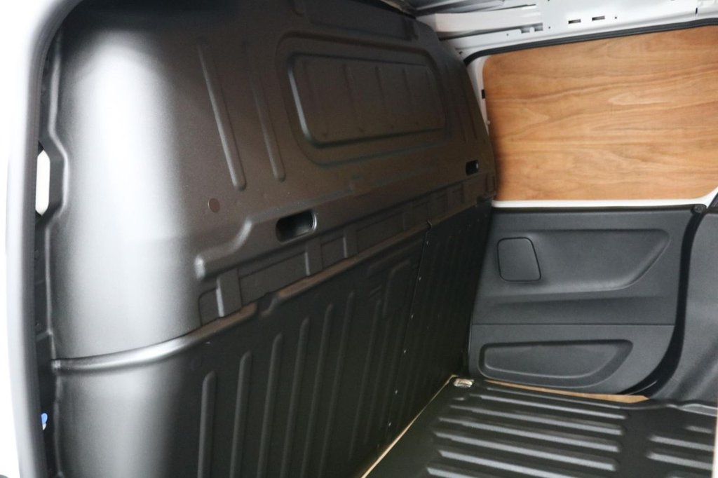 Used Toyota ProAce 2022 for sale - 76581947: Photo 11