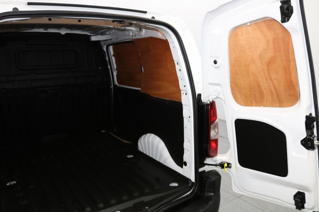 Used Toyota ProAce 2022 for sale - 76581947: Photo 16