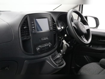 Used Mercedes-Benz Vito 2021 for sale - 77666897: Photo