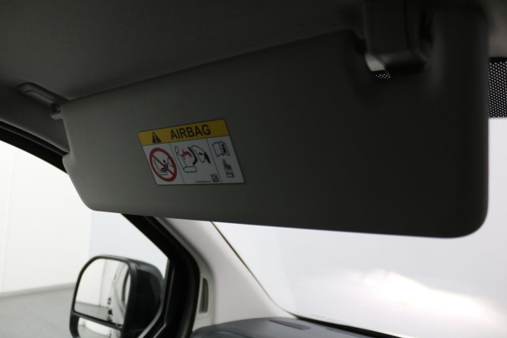 Used Ford E-Transit 2024 for sale - 76406233: Photo 28