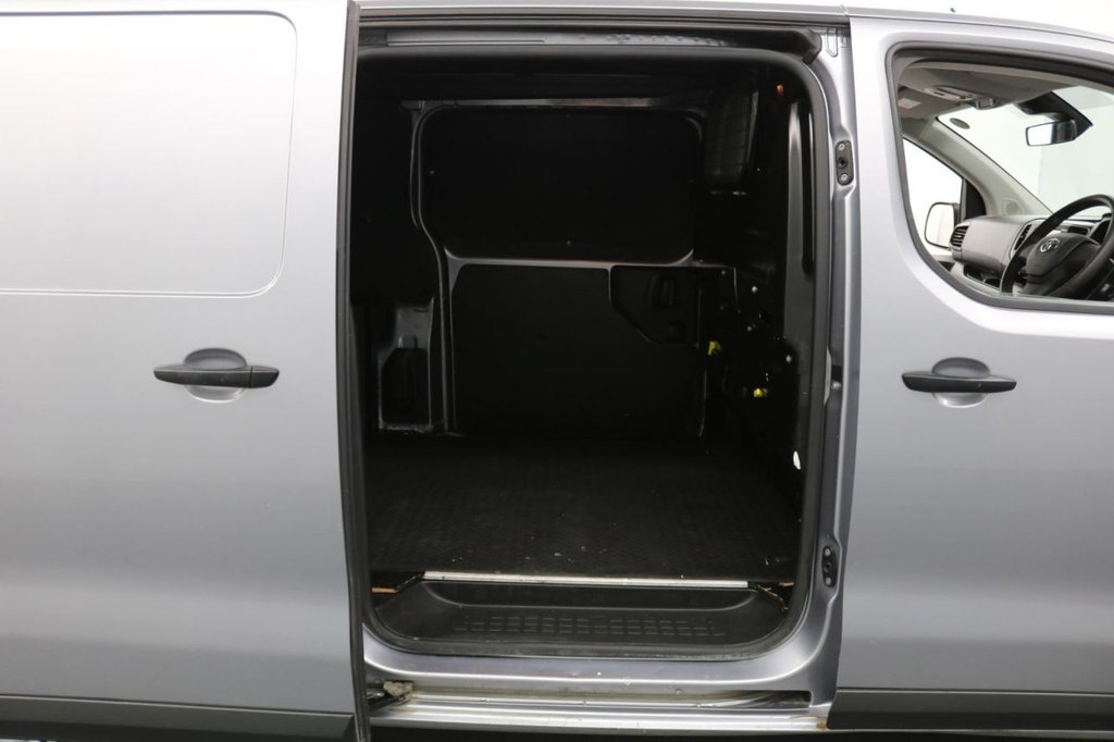 Used Toyota ProAce 2022 for sale - 77879406: Photo 17