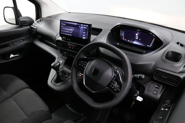 Used Peugeot Partner 2024 for sale - 76202616: Photo 2