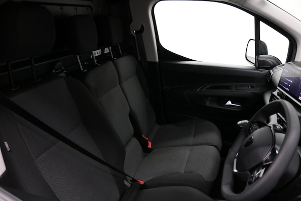 Used Peugeot Partner 2024 for sale - 76202616: Photo 32