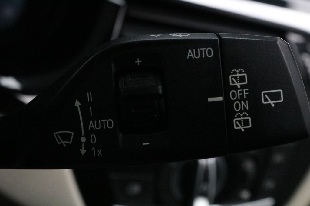 Used BMW 5 Series 2017 for sale - 76527240: Photo 38