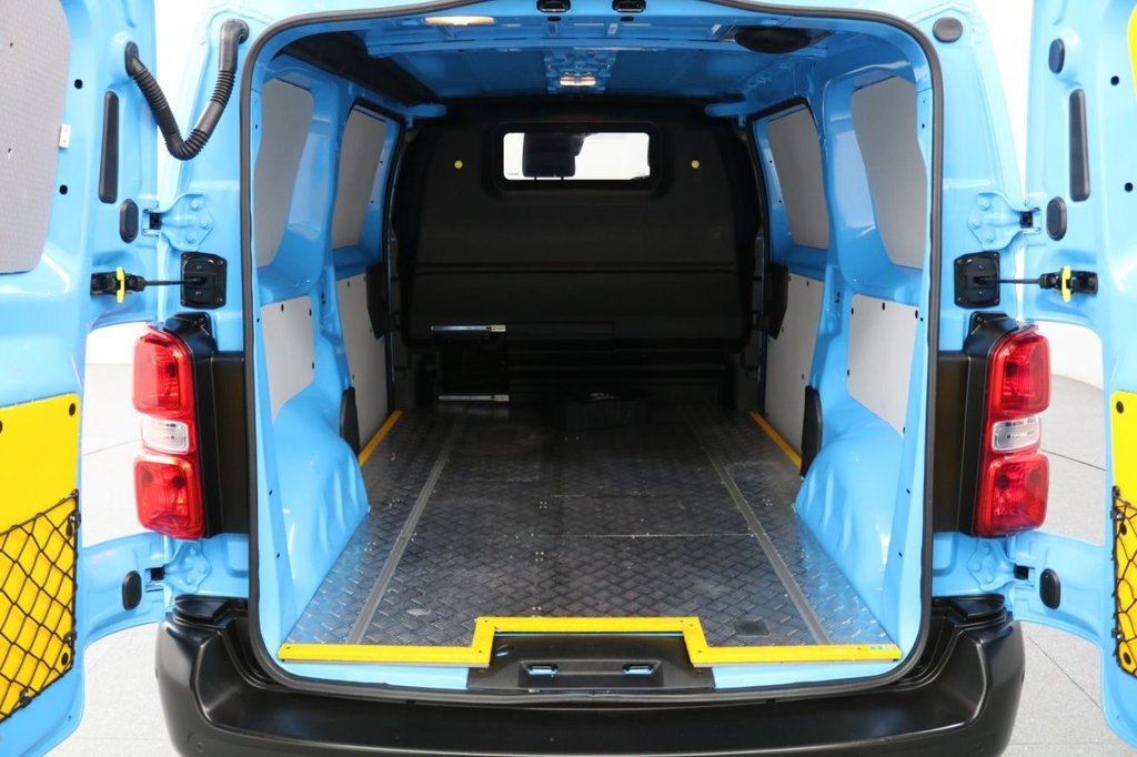 Used Vauxhall Vivaro 2022 for sale - 77849718: Photo 4