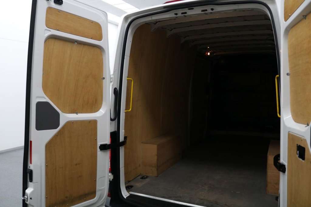 Used Volkswagen Crafter 2023 for sale - 77133112: Photo 16