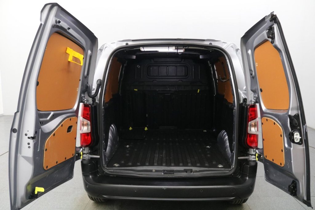 Used Toyota ProAce 2023 for sale - 77747926: Photo 15