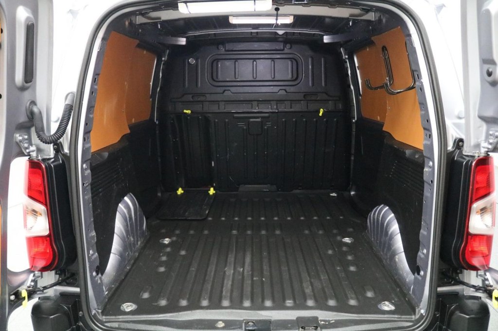 Used Toyota ProAce 2023 for sale - 77747926: Photo 4