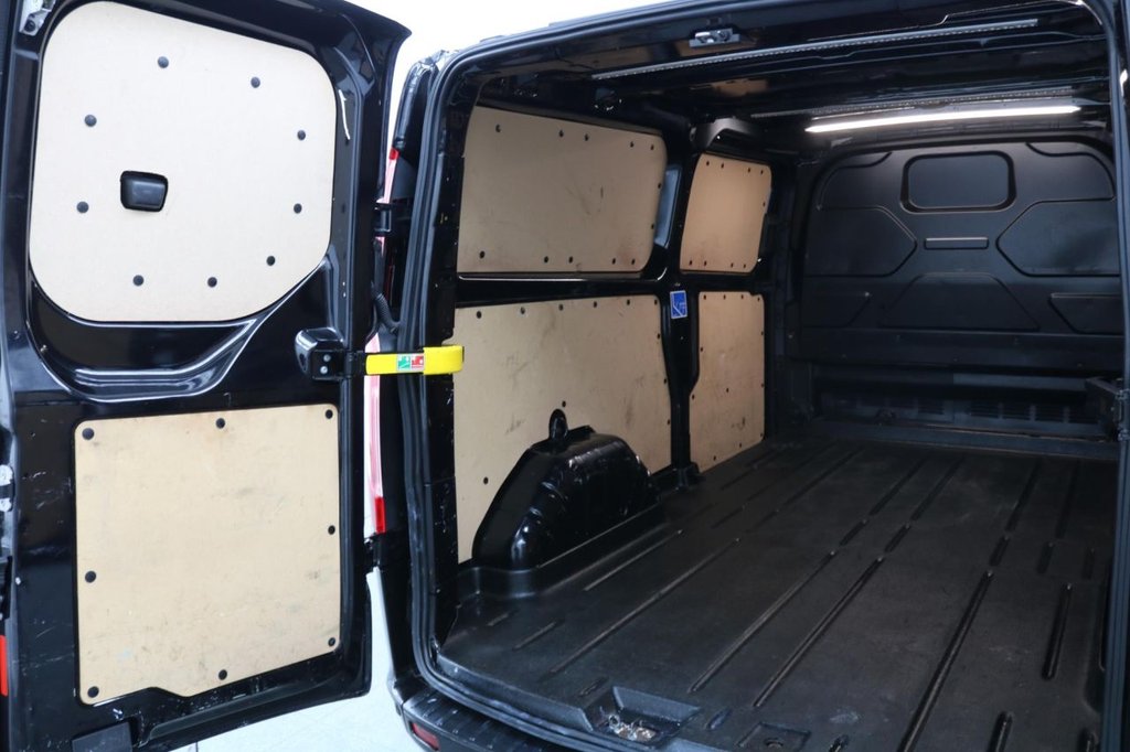 Used Ford Transit Custom 2023 for sale - 76758722: Photo 17
