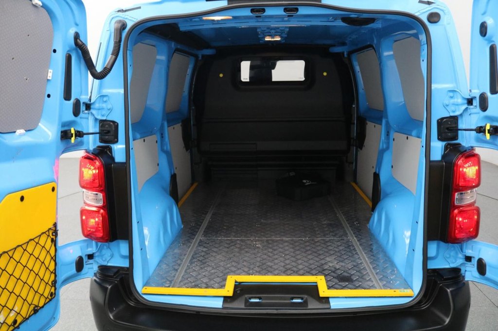 Used Vauxhall Vivaro 2022 for sale - 77764988: Photo 5