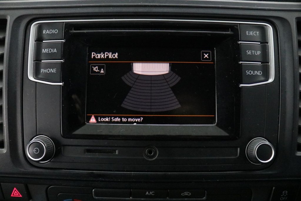 Used Volkswagen Transporter 2018 for sale - 77770962: Photo 46