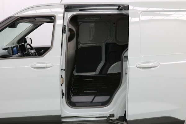 Used Ford Transit Courier 2024 for sale - 75498515: Photo 11