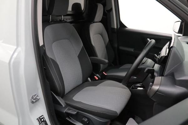 Used Ford Transit Courier 2024 for sale - 75498515: Photo 21