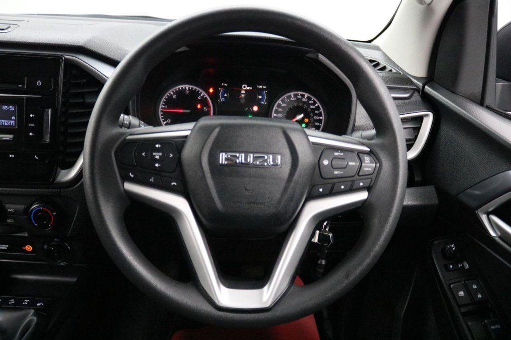 Used Isuzu D-Max 2023 for sale - 76797509: Photo 35