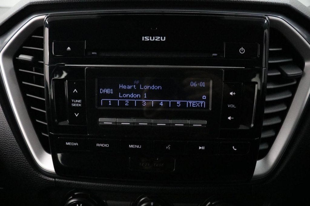 Used Isuzu D-Max 2023 for sale - 76797509: Photo 42