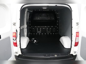 Used Maxus eDeliver 3 2021 for sale - 77007367: Photo