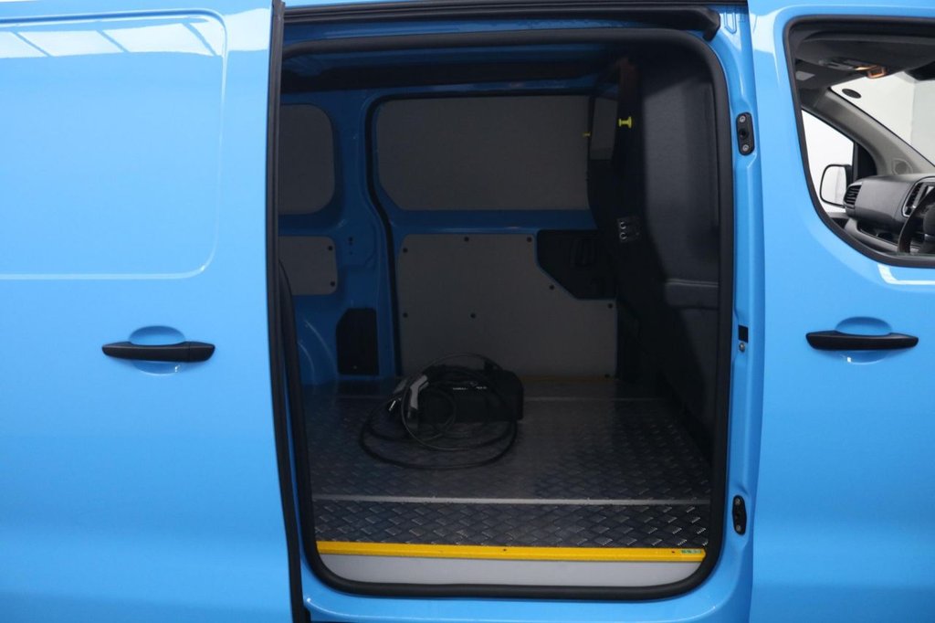 Used Vauxhall Vivaro 2022 for sale - 77673662: Photo 15