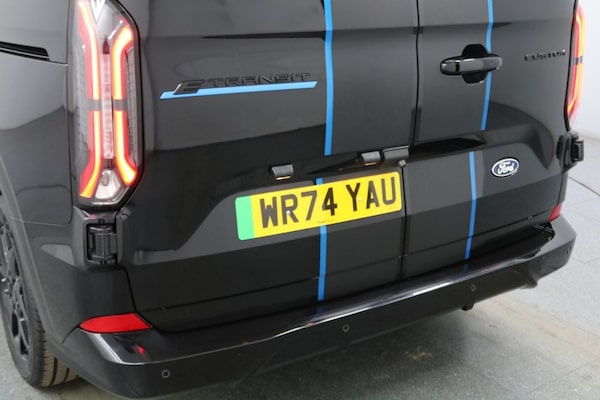 Used Ford Transit Custom 2024 for sale - 76303768: Photo 3