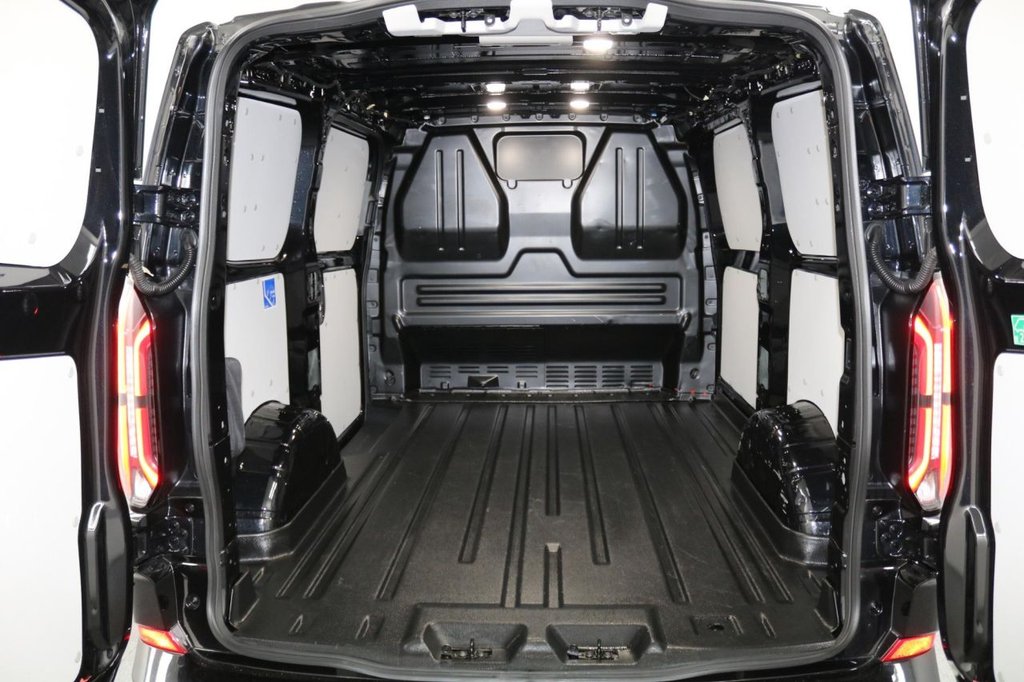 Used Ford E-Transit 2024 for sale - 76469841: Photo 17