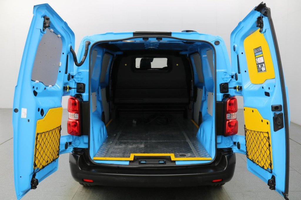 Used Vauxhall Vivaro 2022 for sale - 77904983: Photo 17